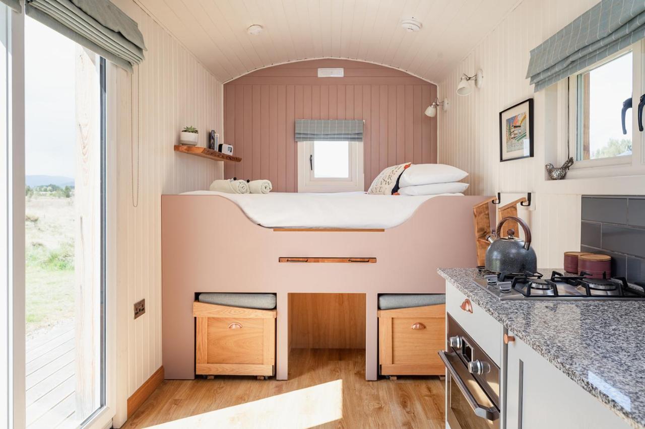 Highland Shepherd Huts Apartment Nethy Bridge Luaran gambar